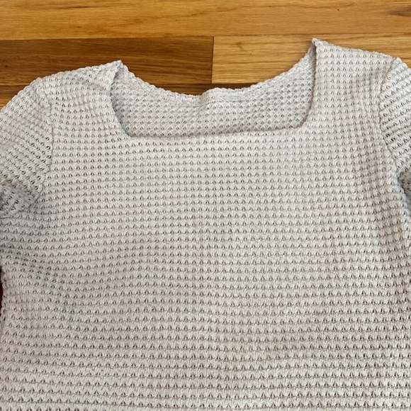 Women’s Cream Crocheted Long Sleeve Crop Top Size S - Picture 2 of 5